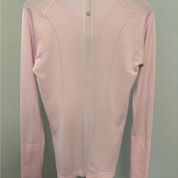 Lululemon Swiftly Tech LS 2.0 Crew 🍓 Strawberry Milkshake Size 8 EUC - Picture 3 of 7